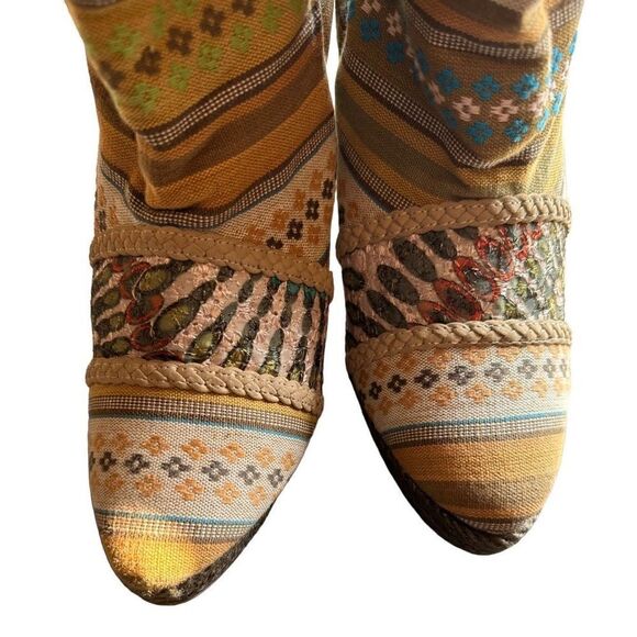 Michael Antonio multicolor tapestry wedge boot size 9.5 - Picture 4 of 15